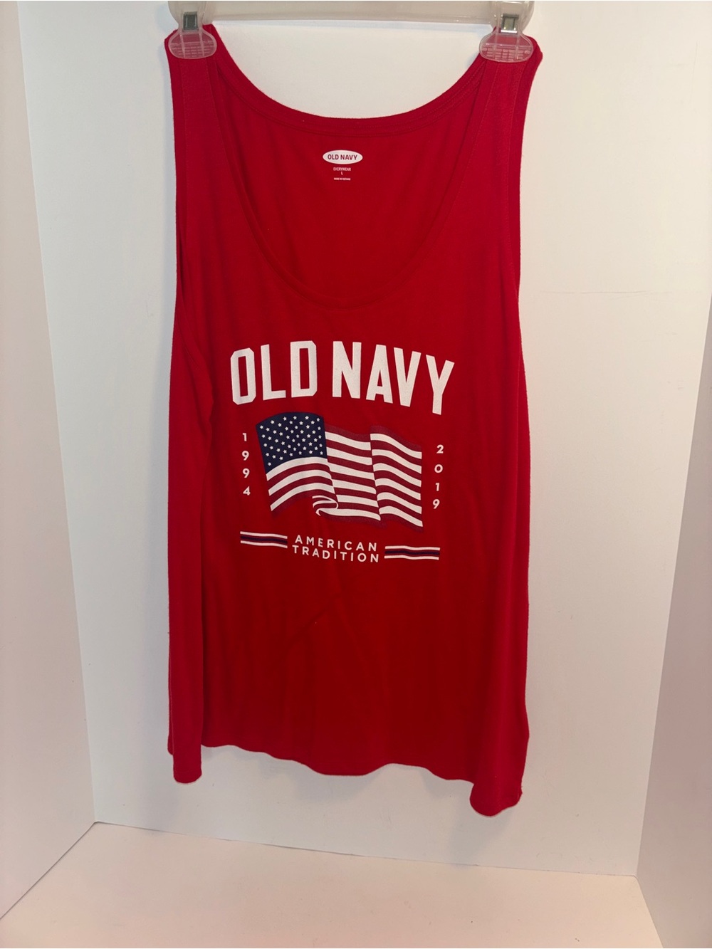 Old Navy Red Sleeveless Graphic Tank with Flag Print